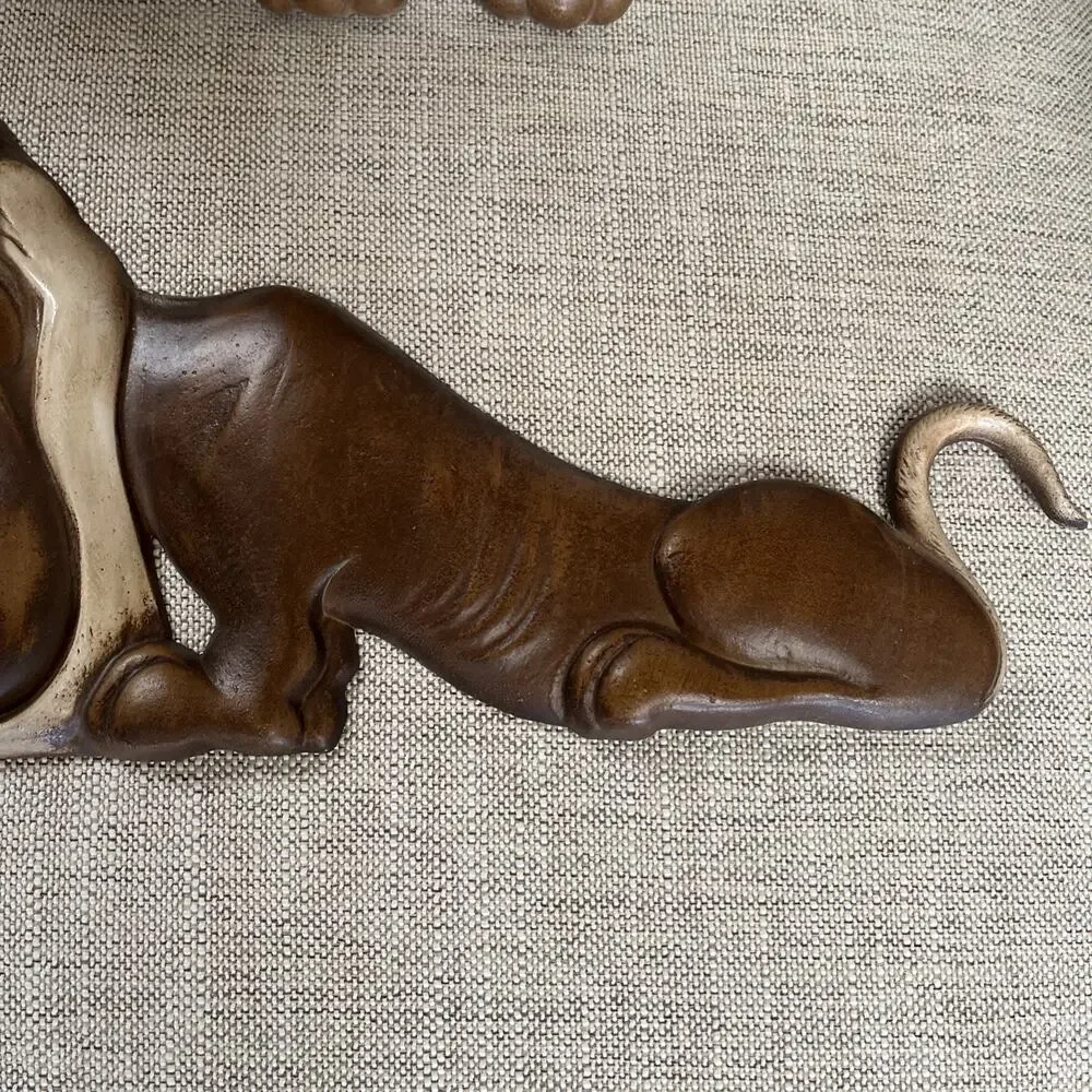 2 Vintage Sexton 1967 1206 Basset Hound Dogs Cast Metal Wall Plaques Brown Tan